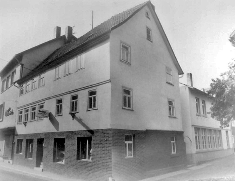 Paulinenstraße 32